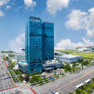 Orakai Songdo Park Hotel
